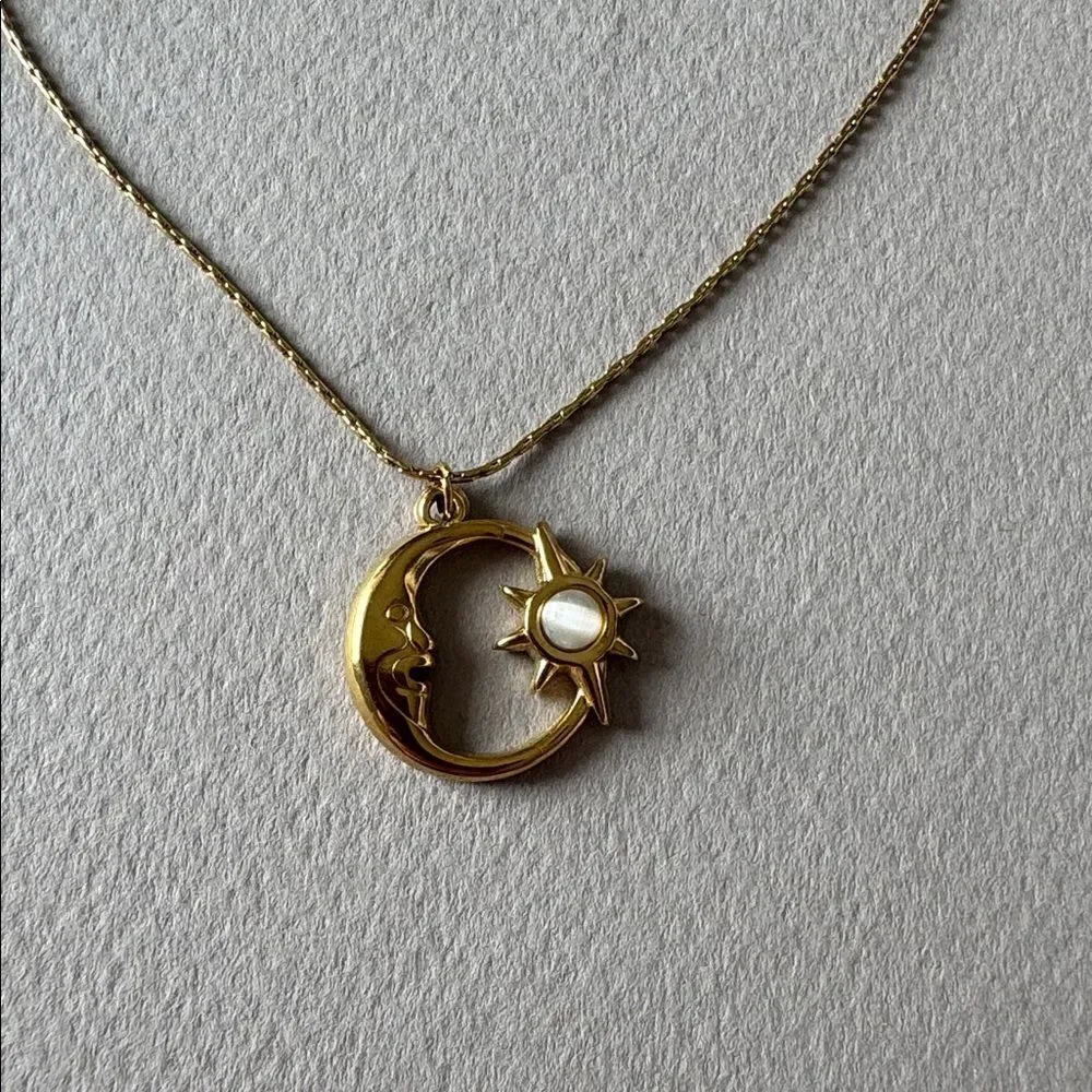 Gold Moon & Sun necklace M666 - Picture 4 of 5
